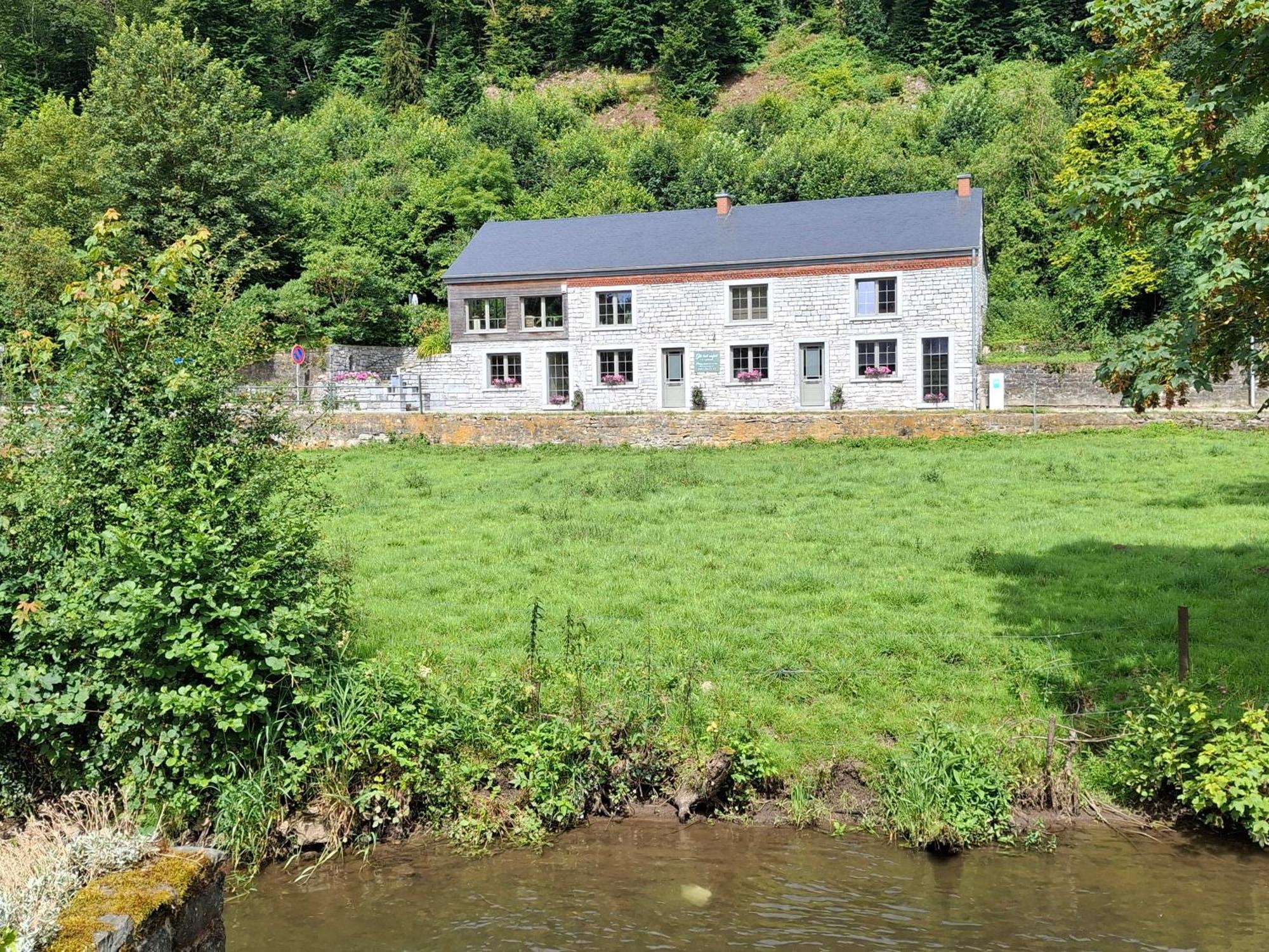 Gite Les Longs Pres Lompret Exterior foto